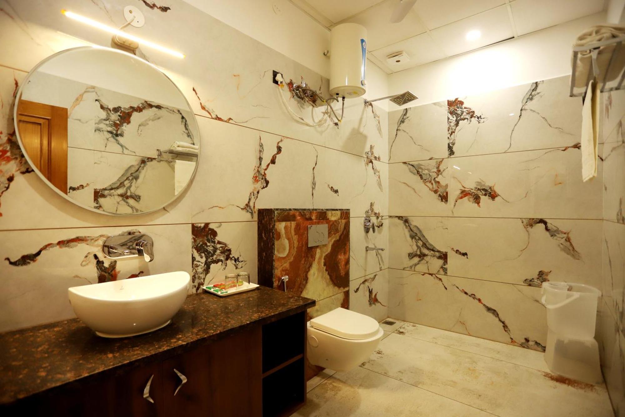 Hotel Dhingra Inn Rewāri Zewnętrze zdjęcie